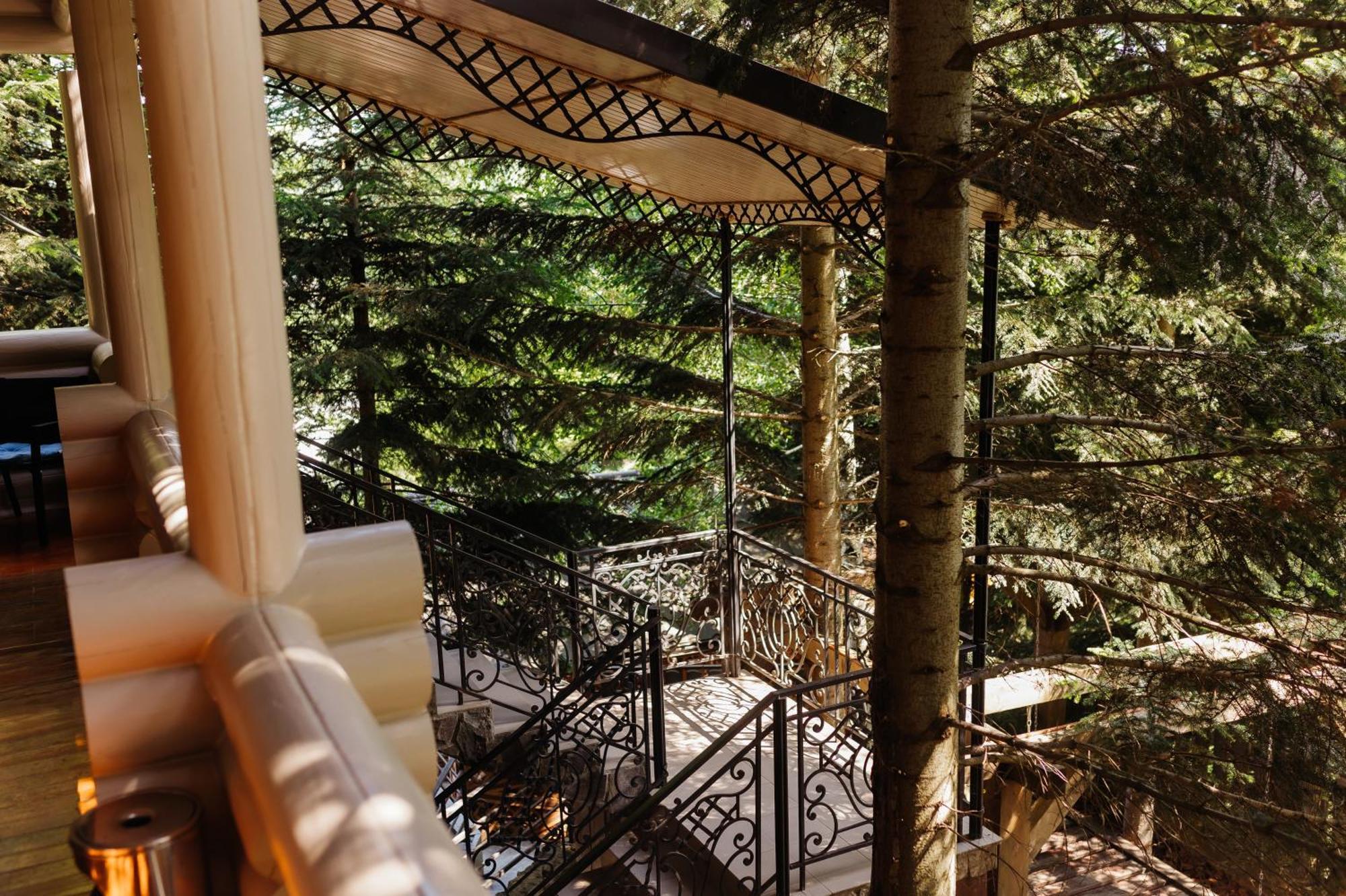 Forest House Мигово Экстерьер фото