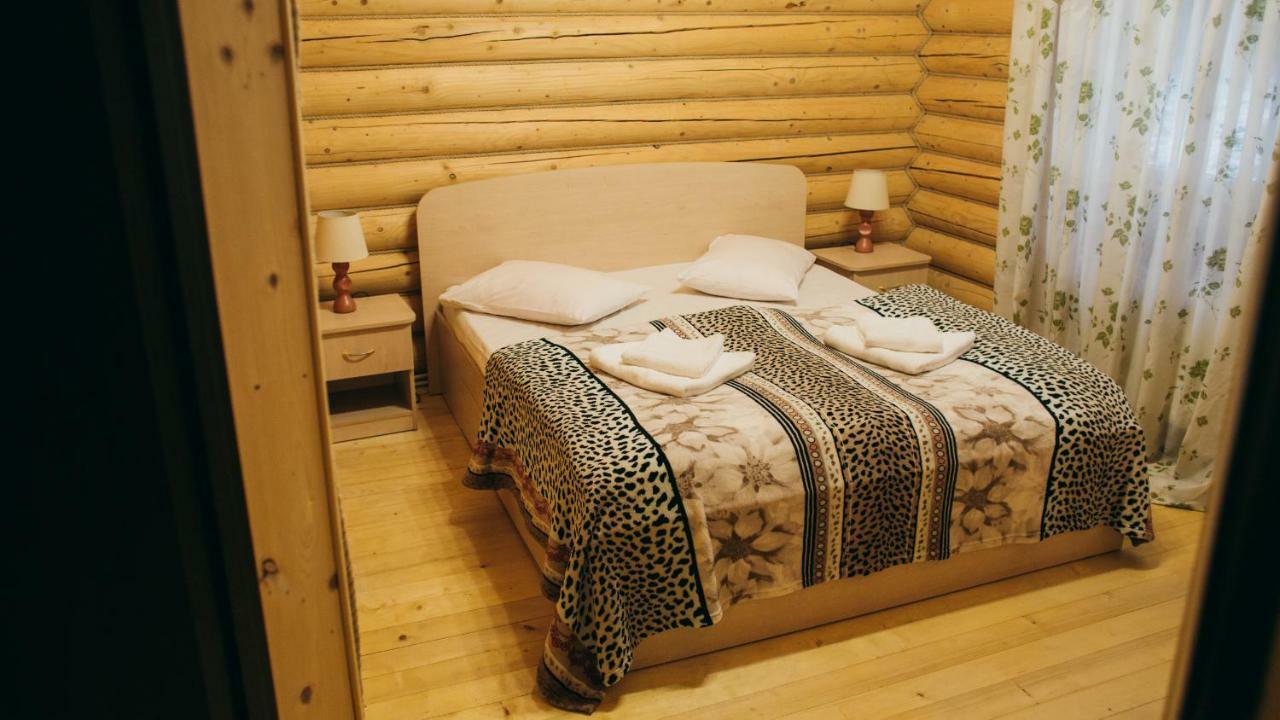 Forest House Мигово Экстерьер фото